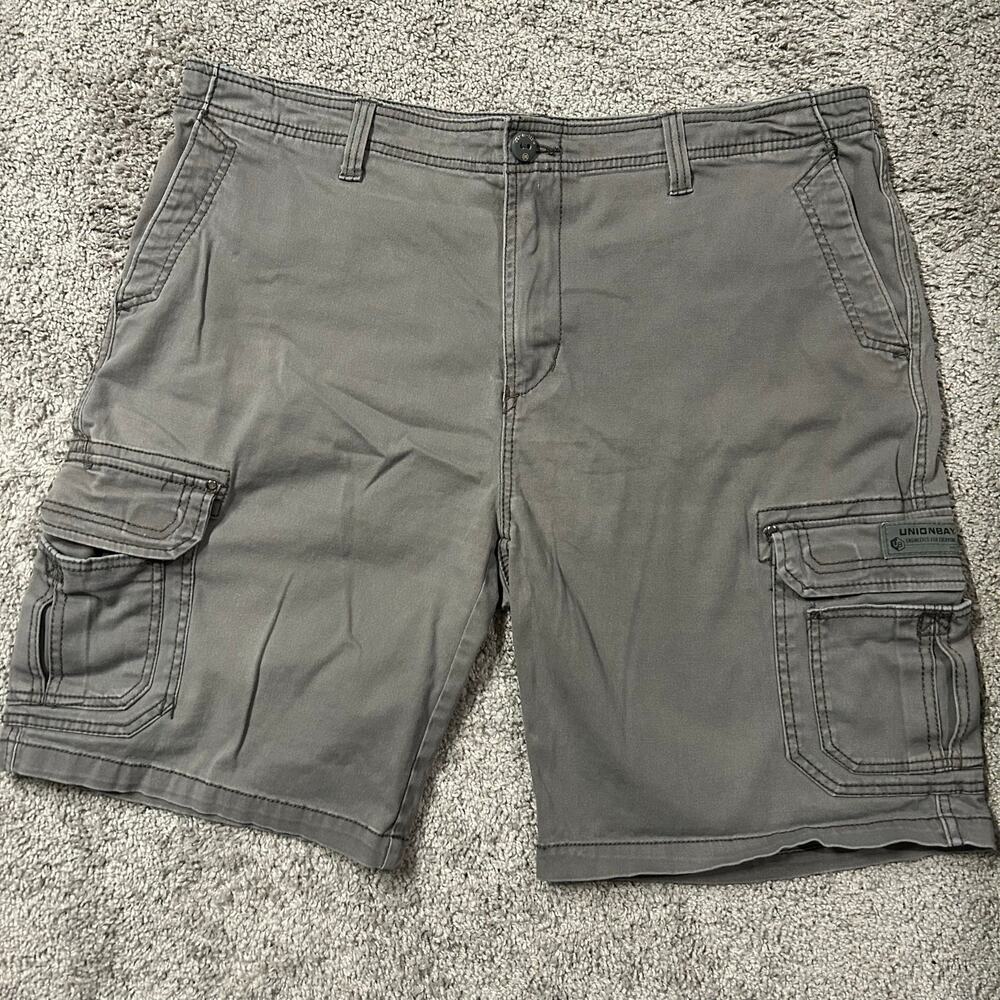 Unionbay Men's Cargo Solid Gray Shorts Size 40
